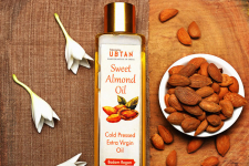 Ubtan ☘ Cold Pressed Sweet Almond Oil ☘ 11 { 50ml/200ml }